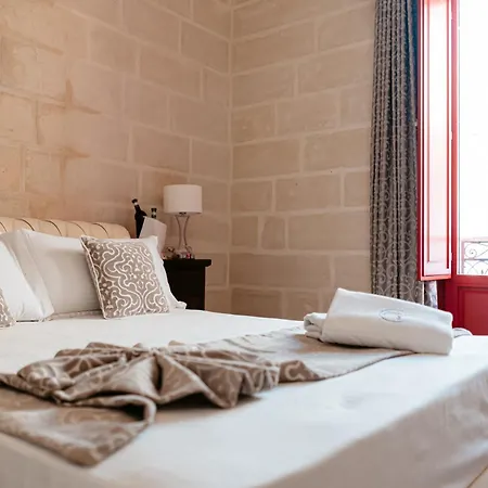 Palazzo Violetta 4*